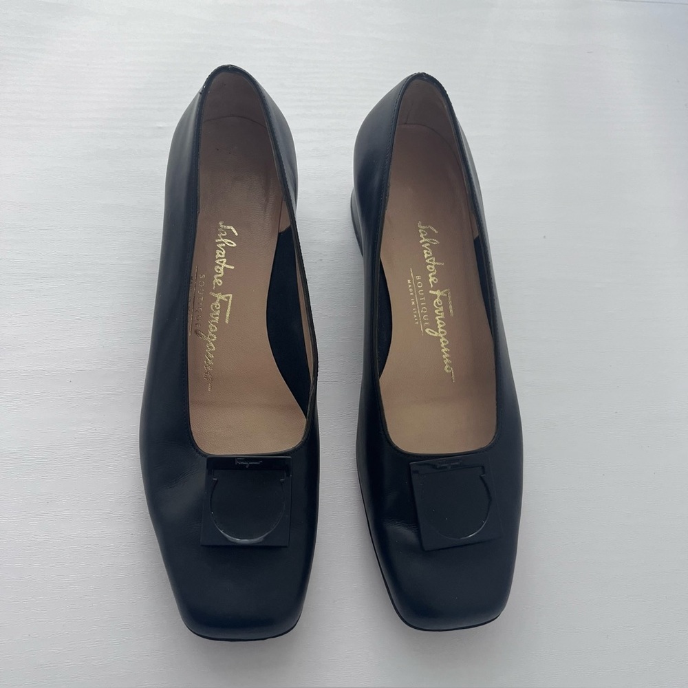 Salvatore ferragamo  Navy Shoes size 7 narrow .